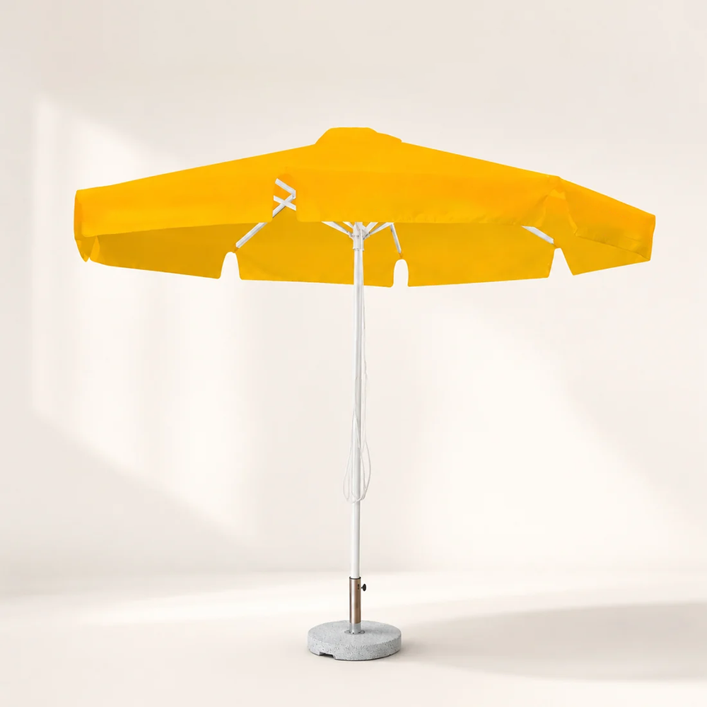 Round Market Umbrellas With Valances – 3m x 3m